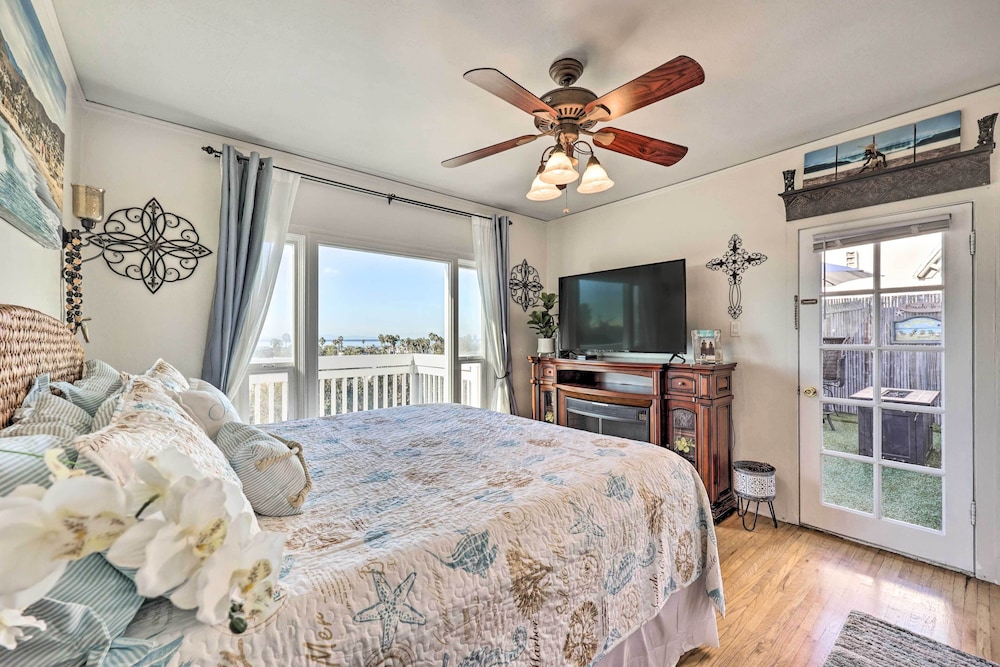 Ventura Vacations - Picturesque Ventura Retreat: Steps to Shore! - Property Image 26