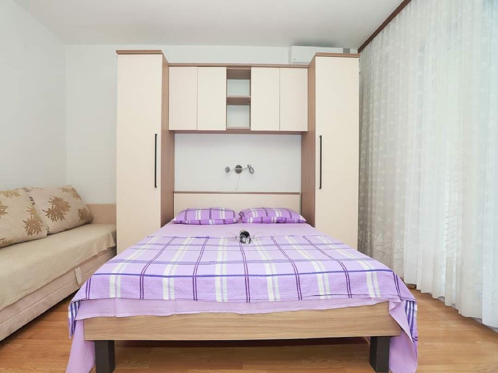 Apartments Pezo