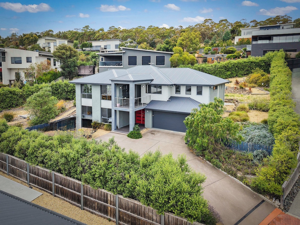 4 Bedroom House - Gorgeous View