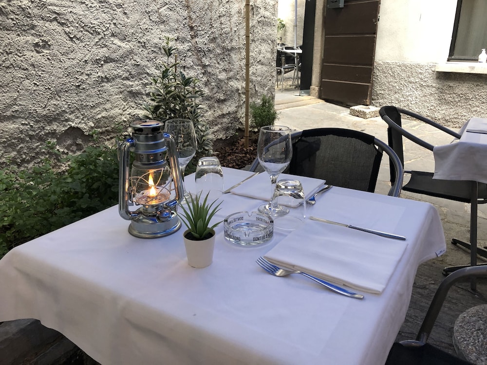Grütli Inn view 4