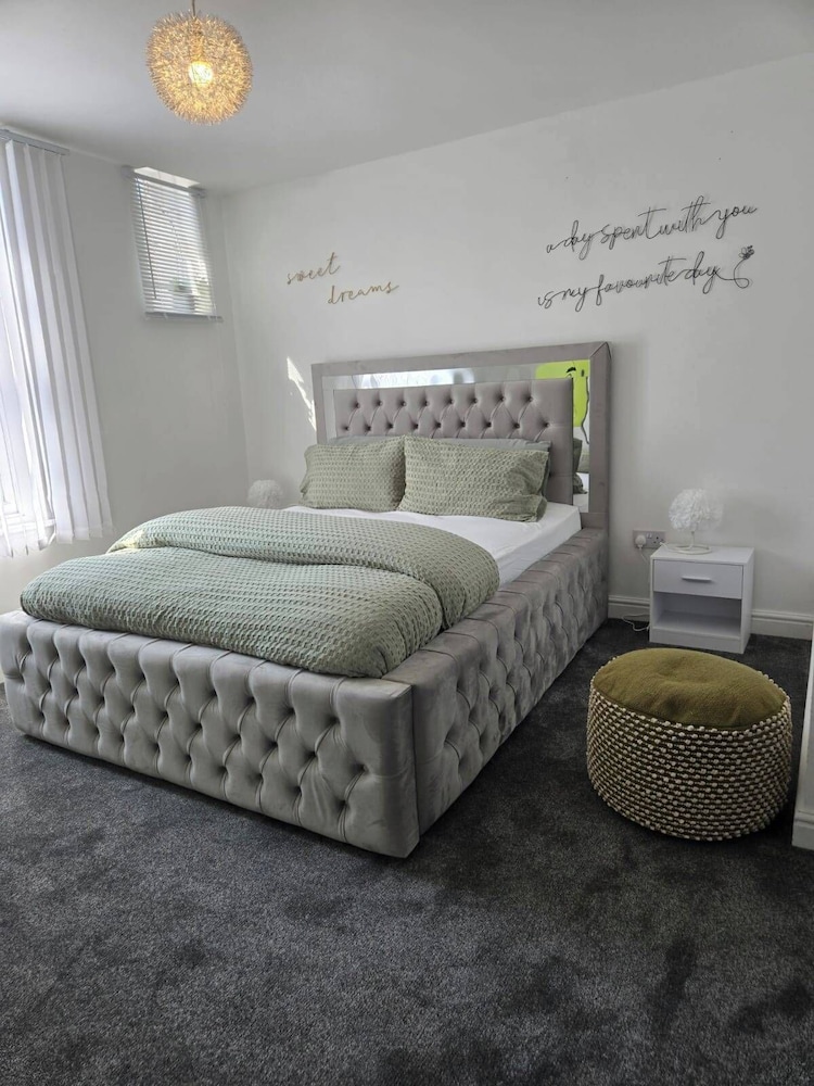Glams Cozy City Apartment in Wolverhampton