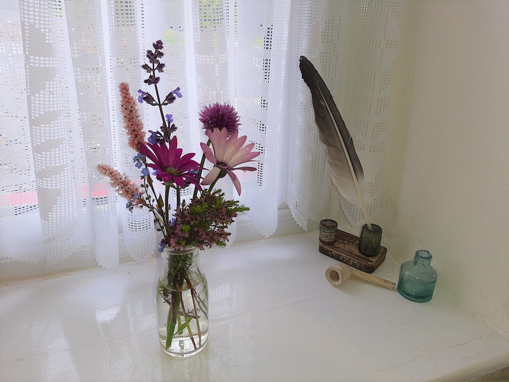 Cherrytreecottage - Cosy 19thcentury/pet Friendly view 5