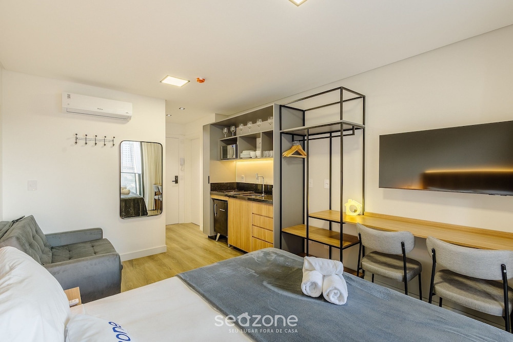 Studios With Side Sea View at Penha Spot PSO - L