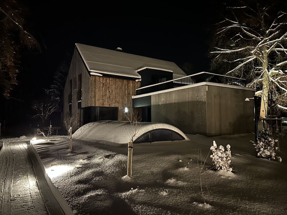 Villa in Cerny Dul With Pool & Sauna