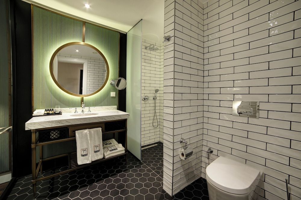 39 Kalamış Marina Oteli - Image 76