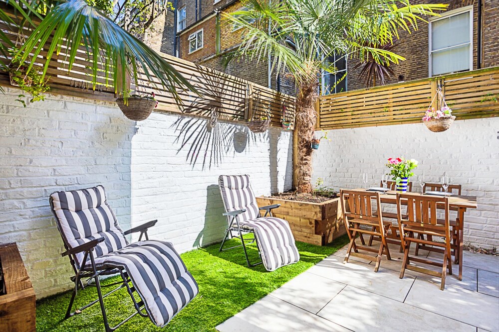 outdoor bbq area
