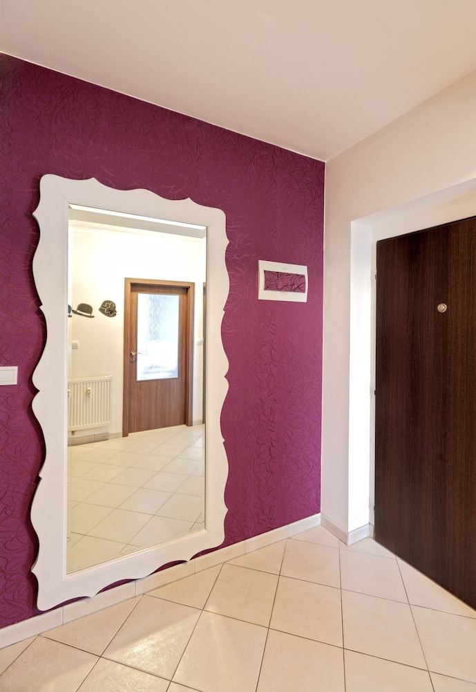 JR Flat Rental