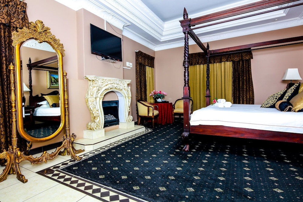 Caesars Guesthouse & Conference Centre