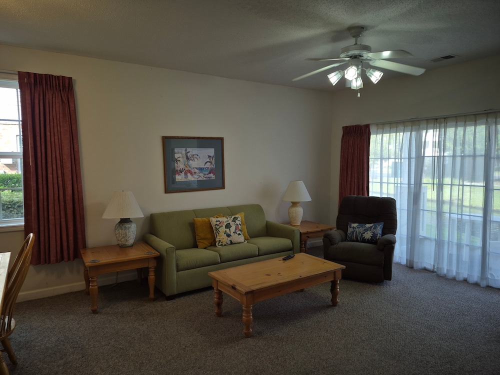 Cypress Bend 211 2 Bedroom Condo