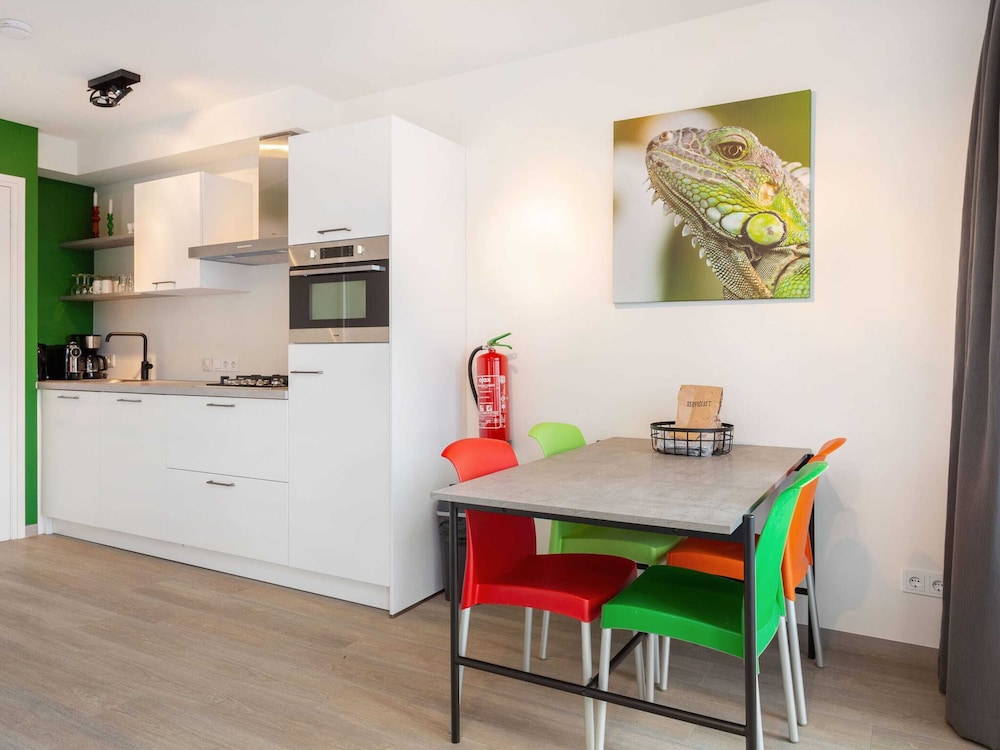 Apartment Near Sneekermeer With Marina Access