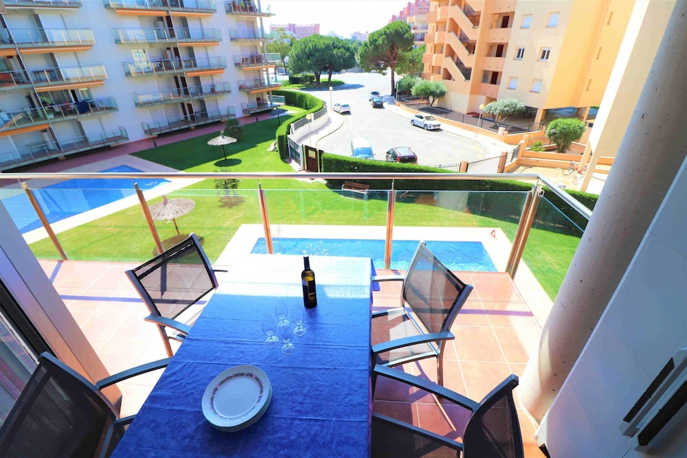 Pretty Apartment With Balcony