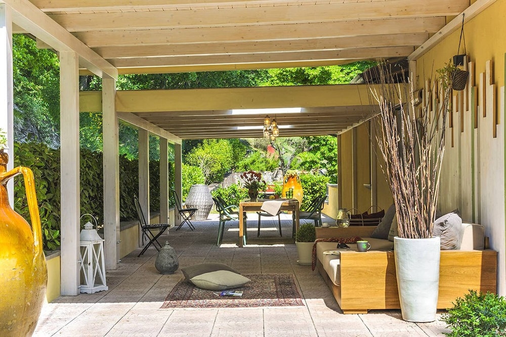 Casale Degli Ulivi 12 by Marche Holiday Villas