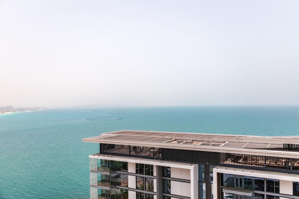 Stunning Sea Views on Dubai s New Luxury Island