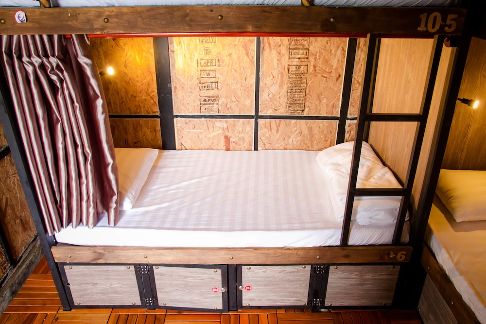 Mobylette Saigon Hostel - Adults only