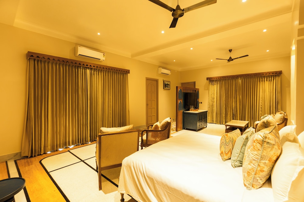 DEV BAGH LUXURIOUS PRIVATE SUITES