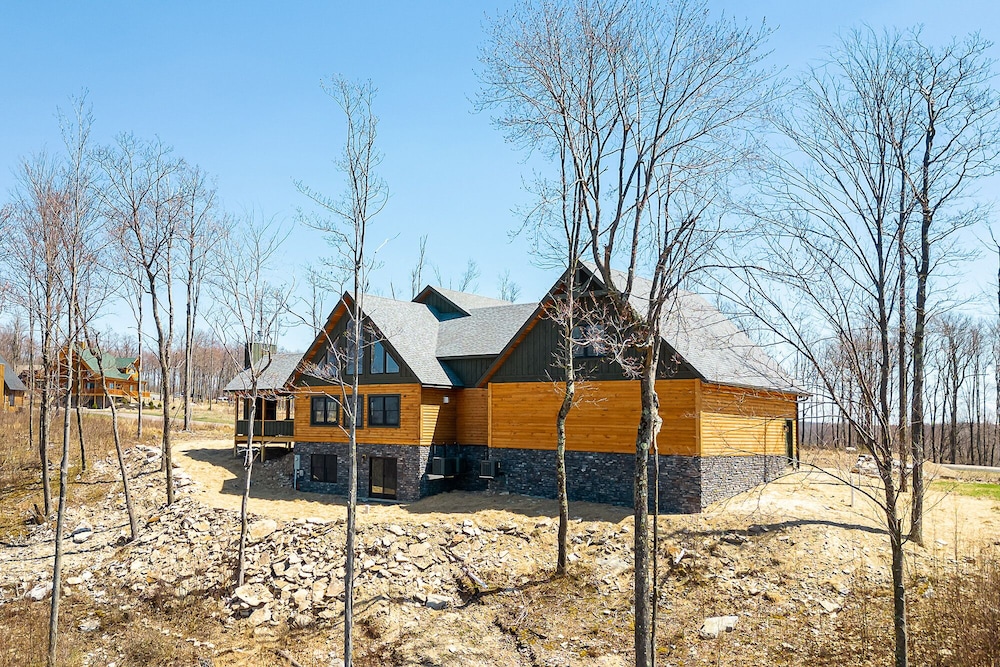 Mountain Crest Lodge - Property Image 24