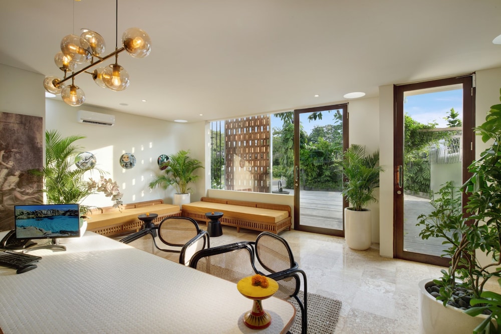 Monolocale Resort & Spa Seminyak by Ini Vie Hospitality view 5