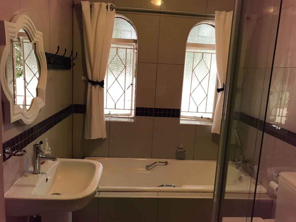 EMMY Guesthouse