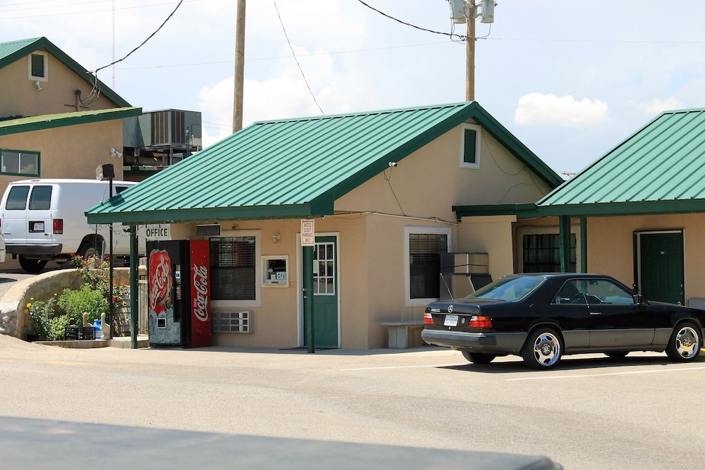 Adobe Inn Motel