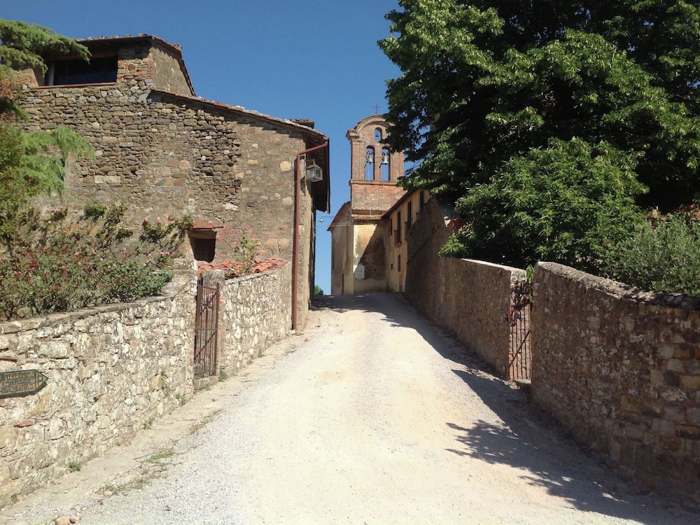 Photo 24