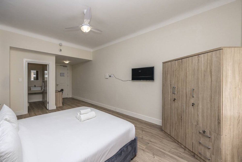 Cape Legacy - Airy Studio Suite view 2