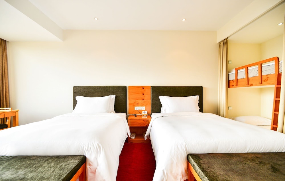 YunDing Grand Hotel