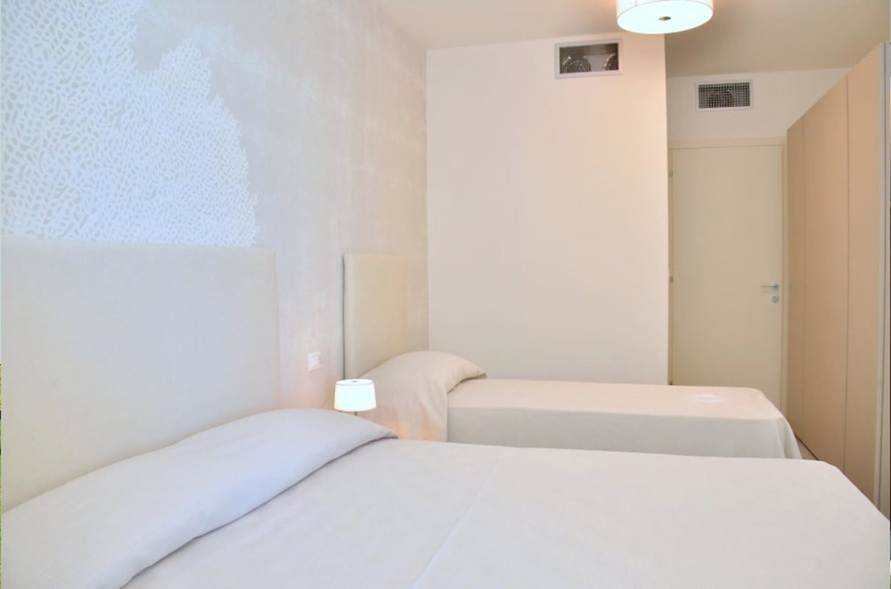 Bright White Flat in the Heart of Bibione