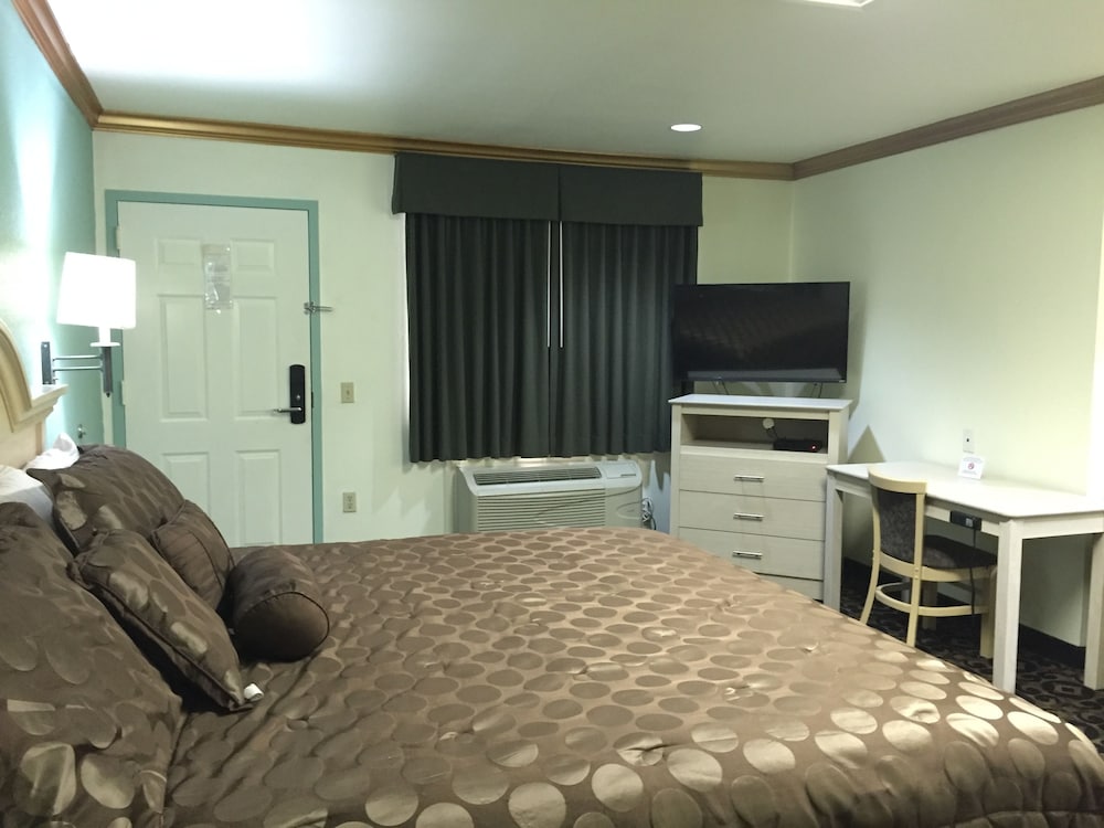 Scottish Inns & Suites at NRG Park