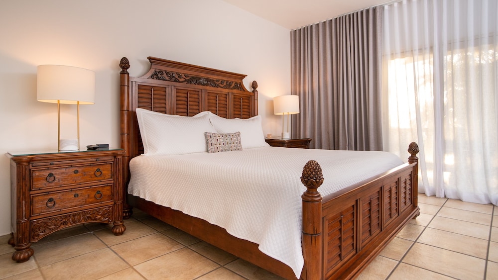 Lazy Parrot Inn - Property Image 45