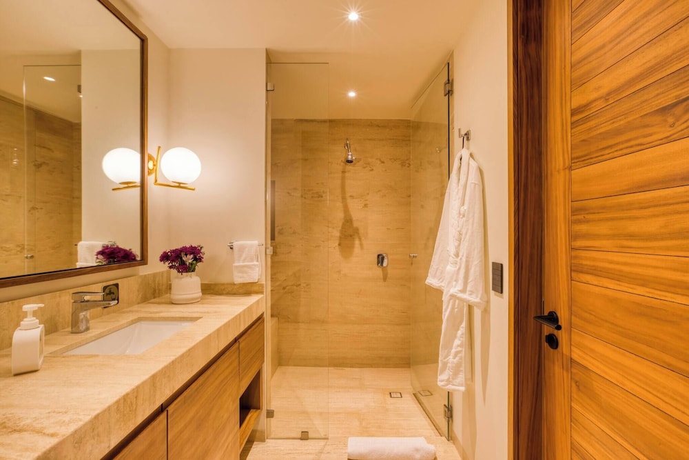 Family Friendly APT 17 Ocean View, 3br, 6 pax