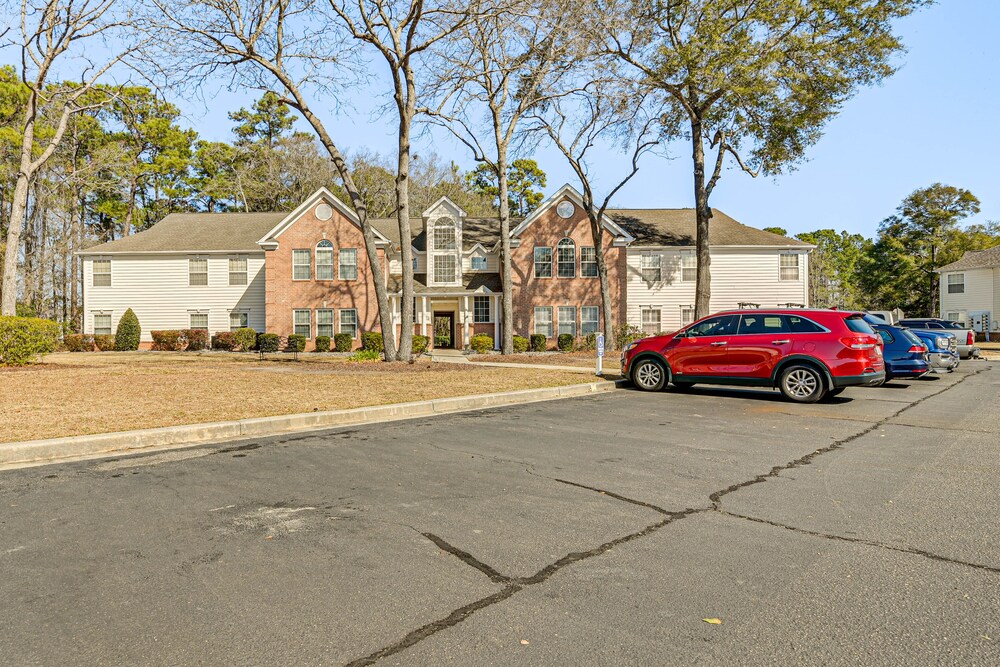 Murrells Inlet Condo w/ Pool Access, Near Beach! view 5