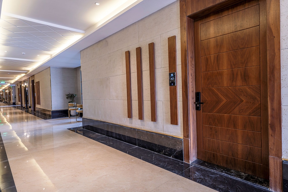 Mabaat - Al Malqa 3BR Apt - 533