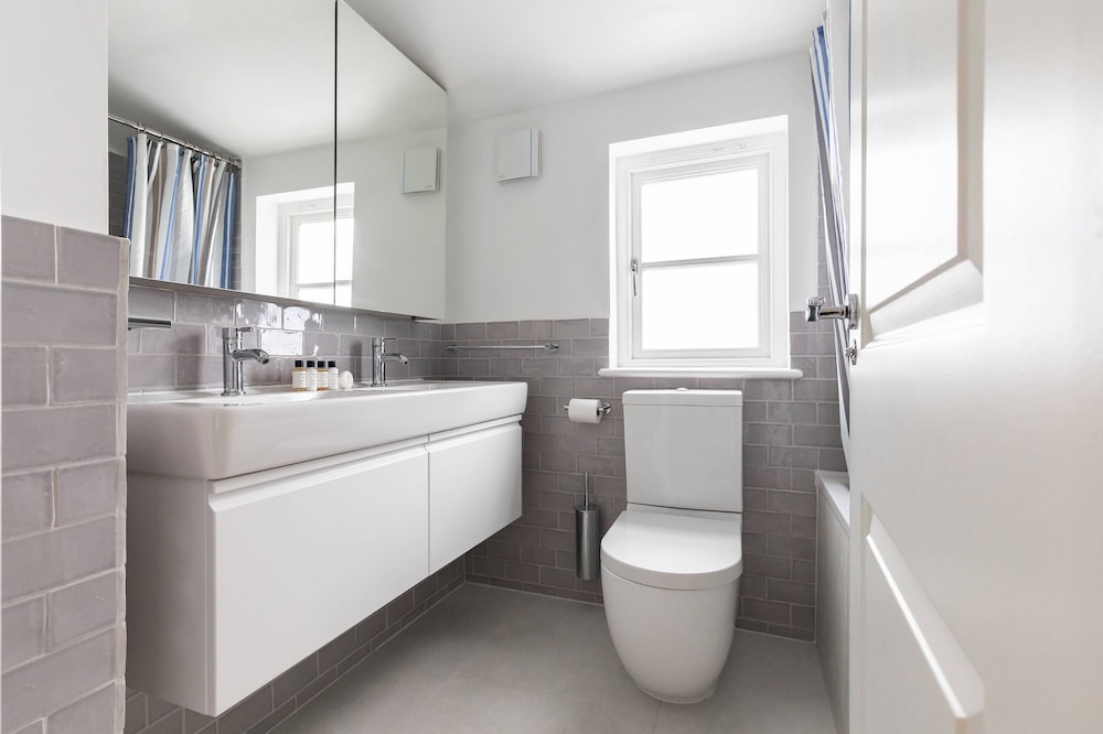 Fentiman Road II by Onefinestay