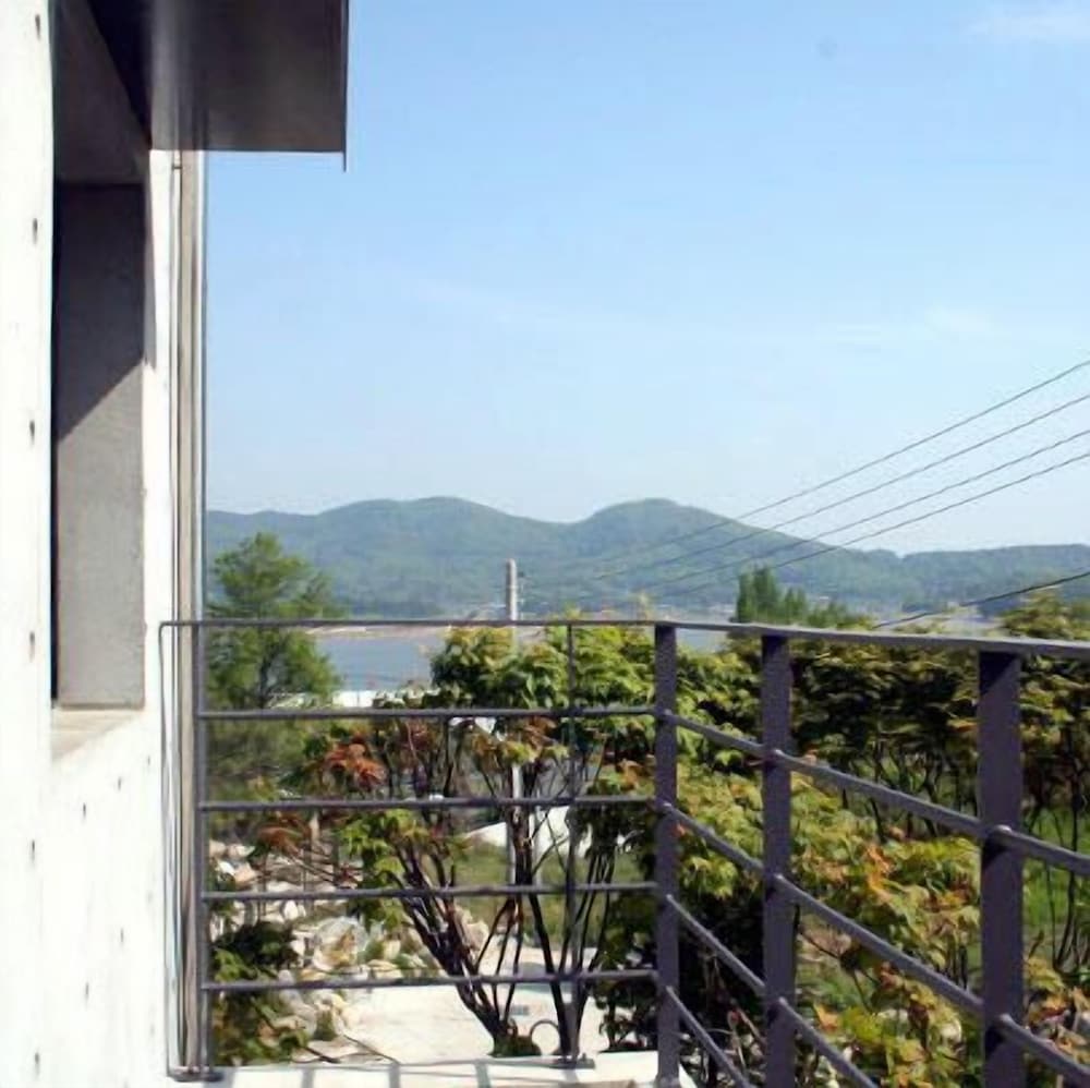Hyoui Youm Pension