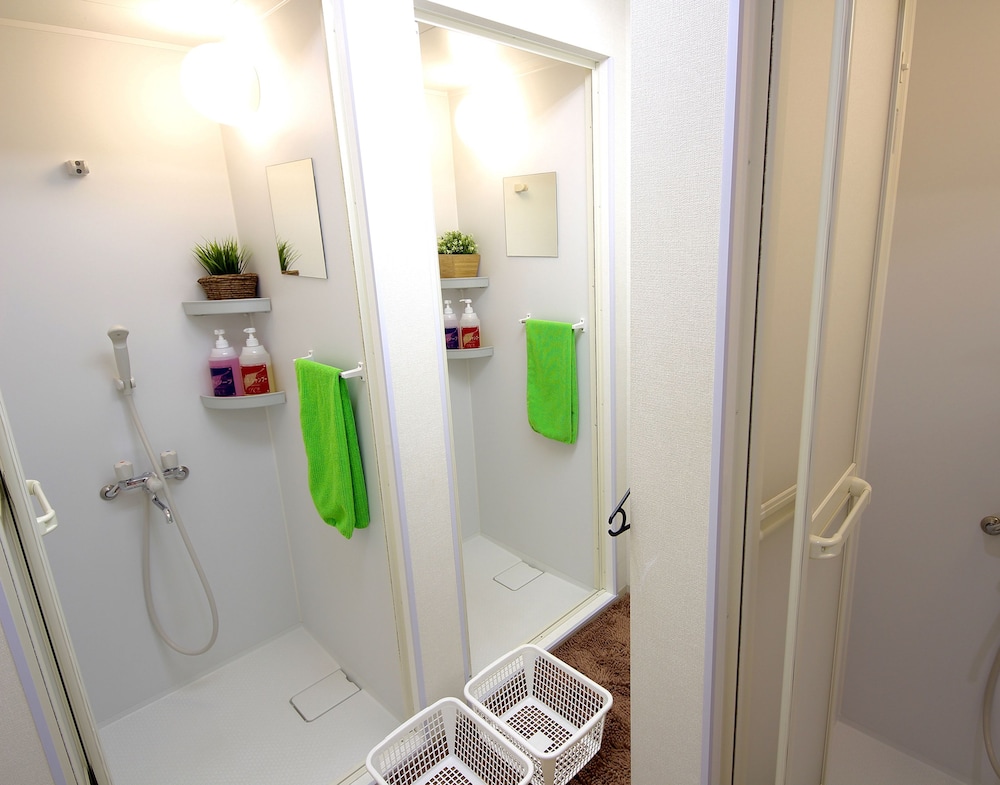 Osaka Guesthouse HIVE - Hostel