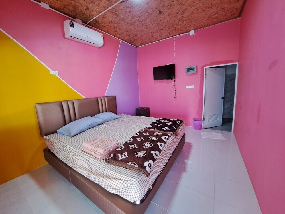 Lsarl Pool Villa
