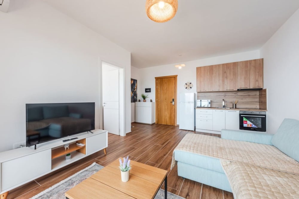 Exclusive Seafront Apartments Apartment 2
