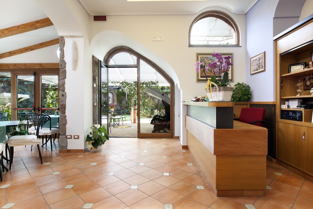 Relais Villa Angiolina view 3