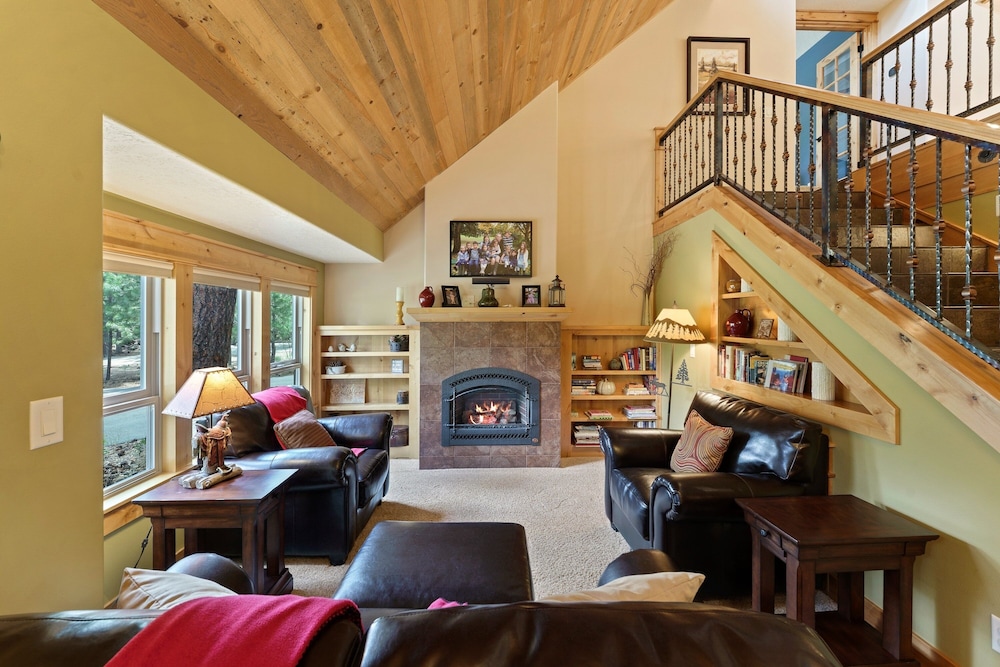 4 Red Fir 6 Bedroom Home