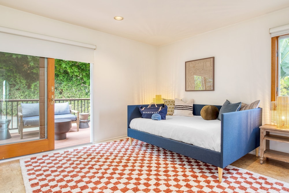 Dume Point by Avantstay Tennis Pool in Malibu