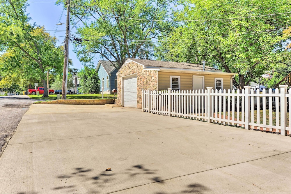 Sunny Glen Burnie Home - On-site Water Access - Property Image 7