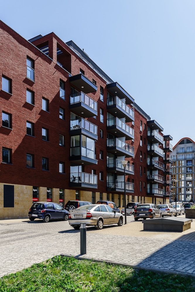 Hotel Marinus Apartments - Image 1