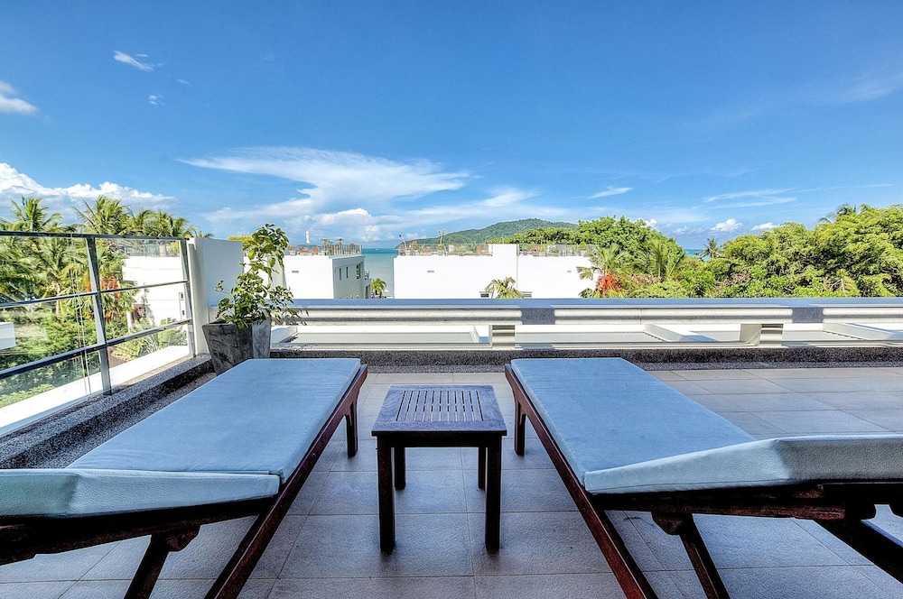 Dahlia 2 Bedroom Amazing Seaview
