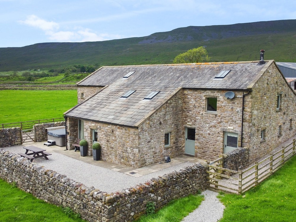 Three Peaks Barn