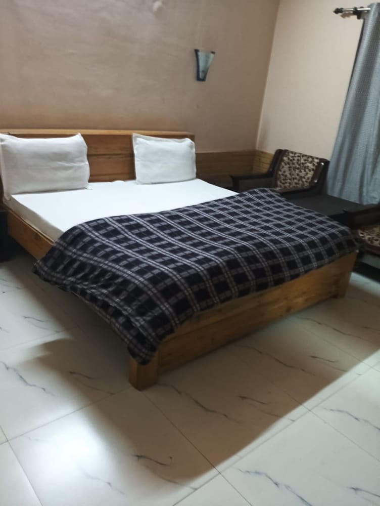 Kiran Homestay Bhimtal