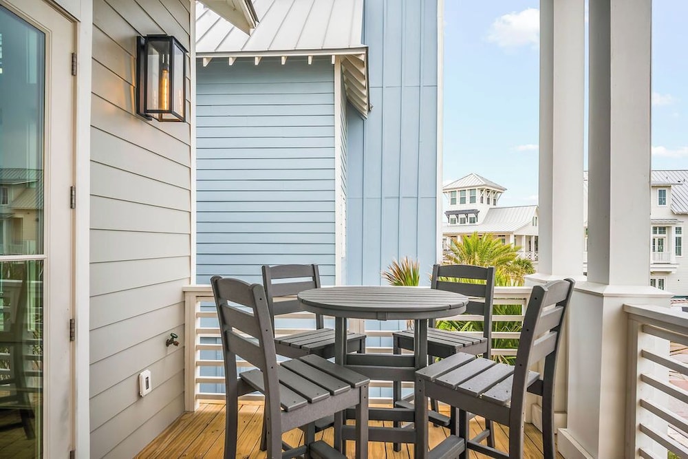 Pelican Place 108 RET