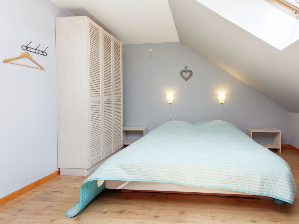 Stunning Cottage With Terrace in Manhay view 5