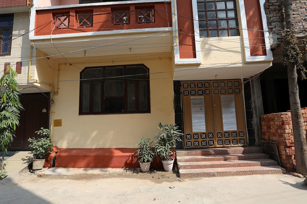 OYO 9534 Hotel Heights