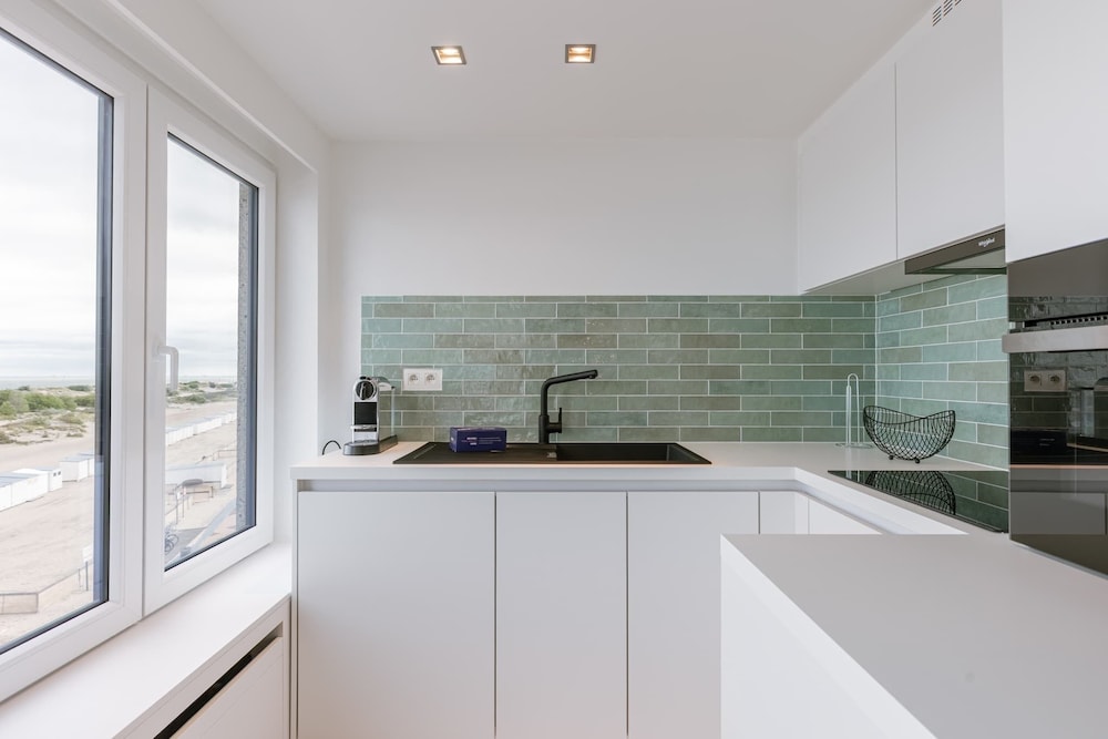 Huswell - Bright Stylish Apartment Near Beach wi
