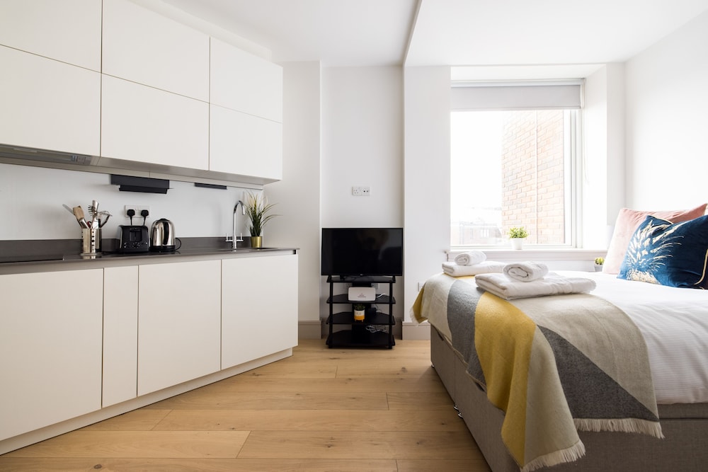 The Kingston upon Thames furnish view 5